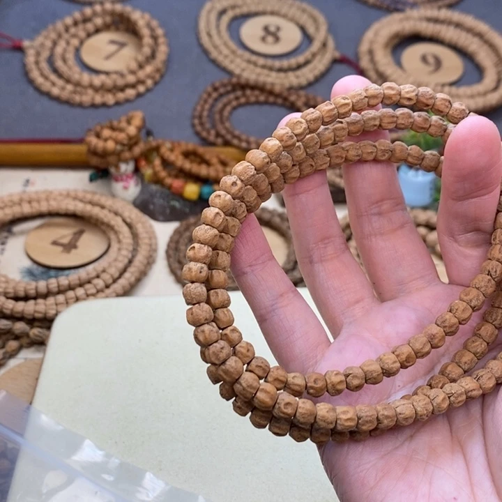 ꧁***꧂柏香籽/百香籽手串