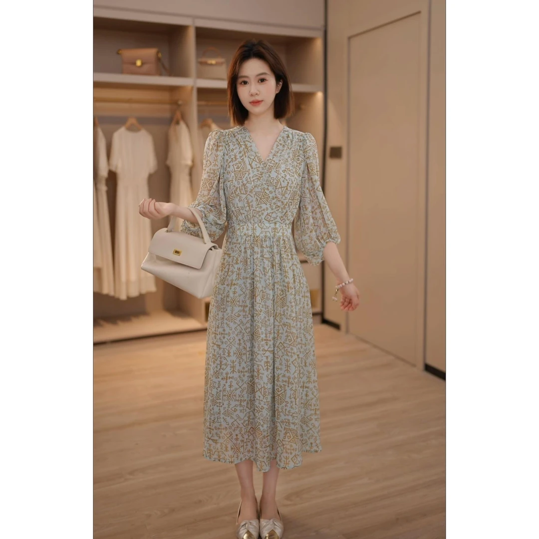 夏日青柠 法式v领高腰新款夏季收腰显瘦连衣裙长裙雪纺碎花连衣裙