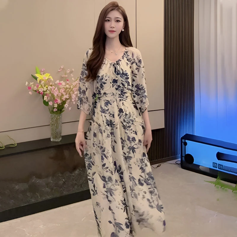 法式复古温柔风碎花v领七分袖连衣裙2025夏季新款设计感休闲长裙