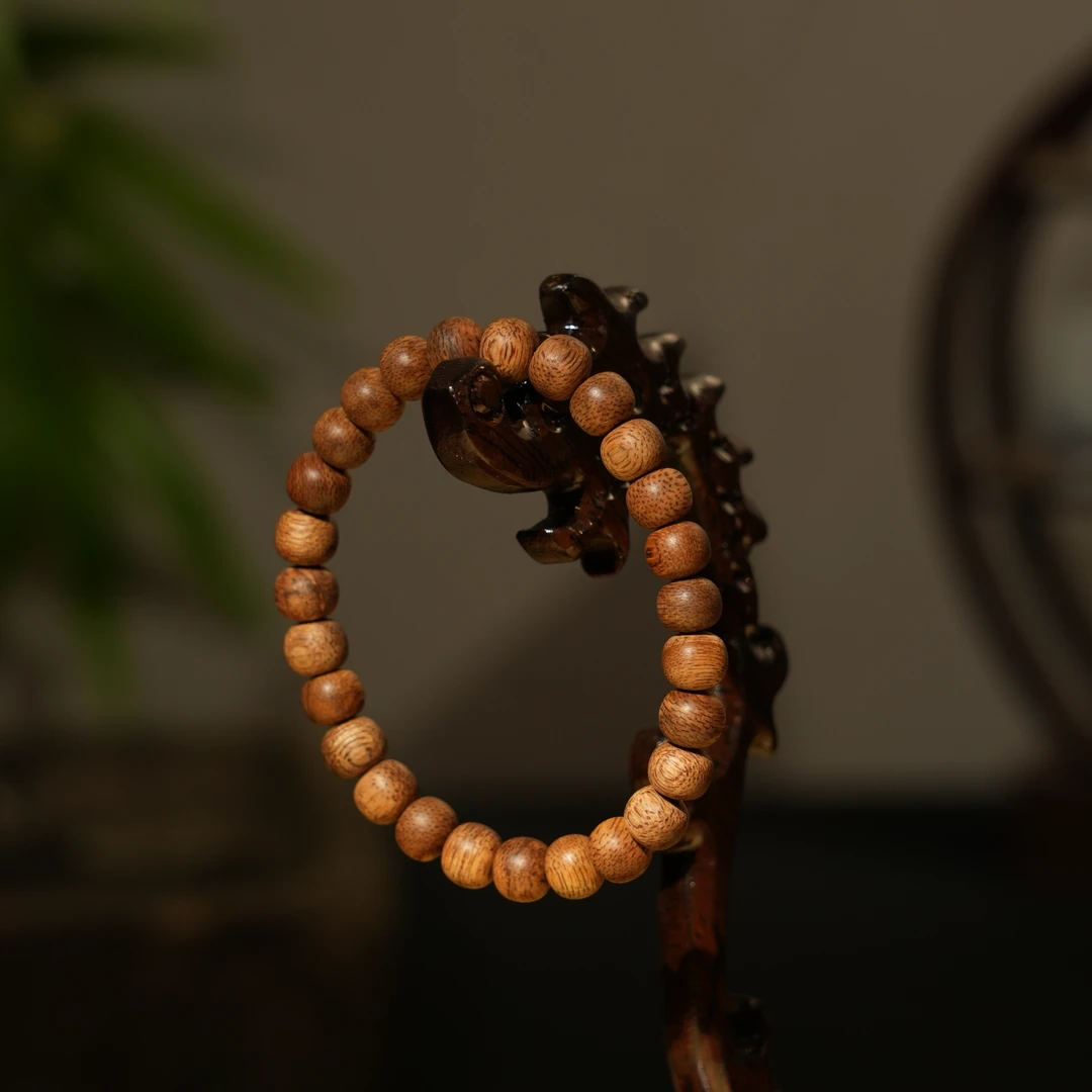 斯里兰卡沉香粗纹高山老料桶珠手串 0.81*0.7  4.72g 250621084 A