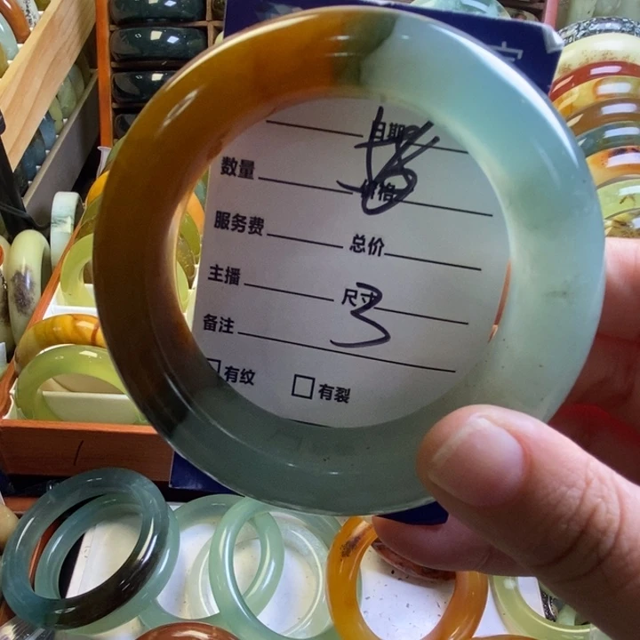蛋***蛋未镶嵌蛇纹石玉手镯
