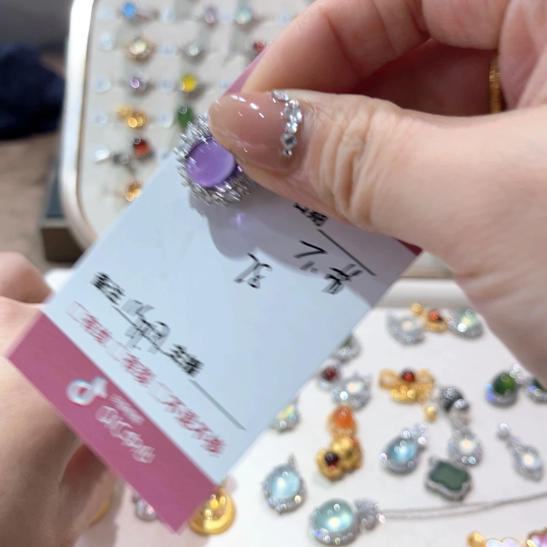 蛇纹石玉手镯未镶嵌听*