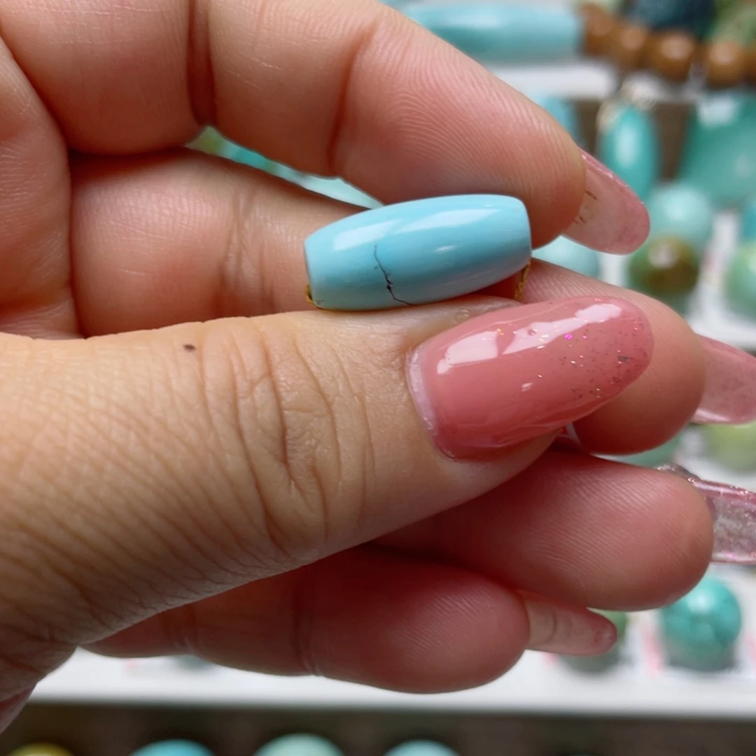 绿松石未镶嵌摆件