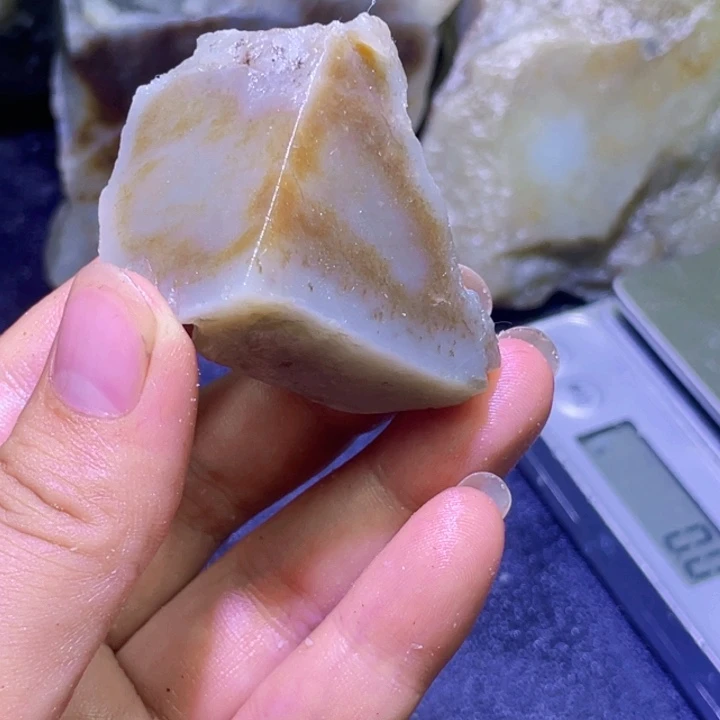 未镶嵌和田玉珠宝半成品