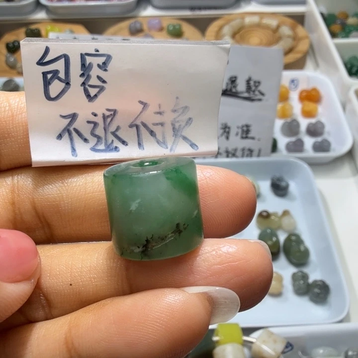 谷***0和田玉未镶嵌珠宝奇石
