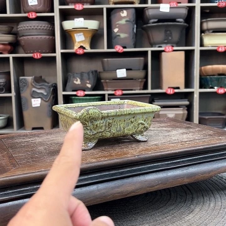 紫砂花盆紫砂的颜色很好看