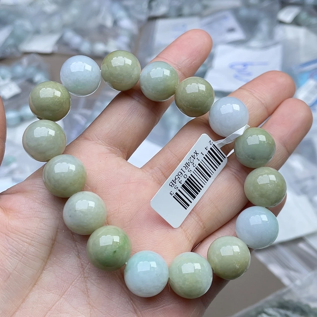 恋***哥翡翠未镶嵌颈饰翡翠