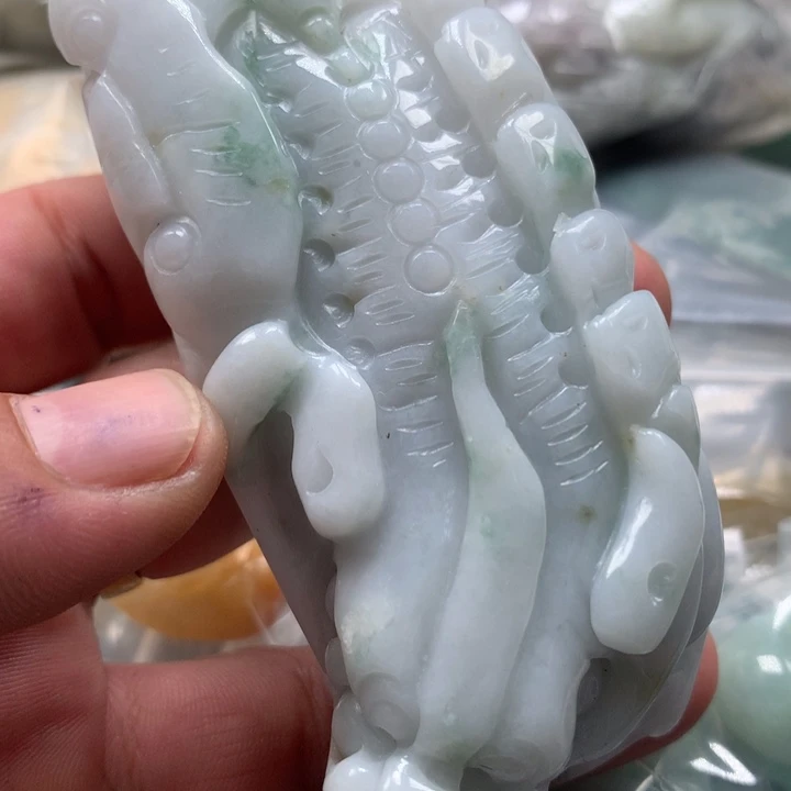 翡翠未镶嵌颈饰保真天然a货翡翠