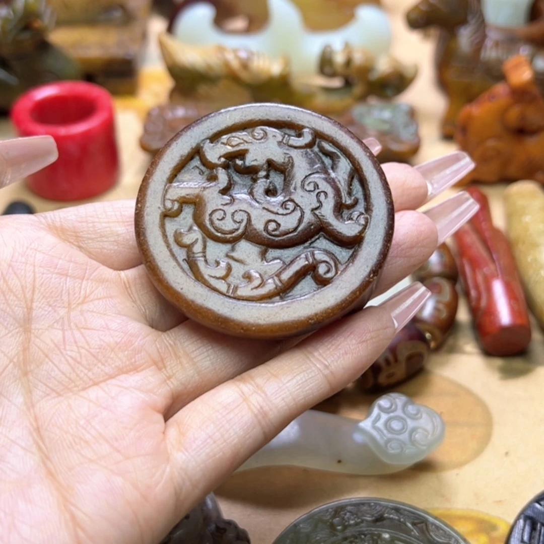 【闪购商品】蛇纹石玉颈饰未镶嵌皮带