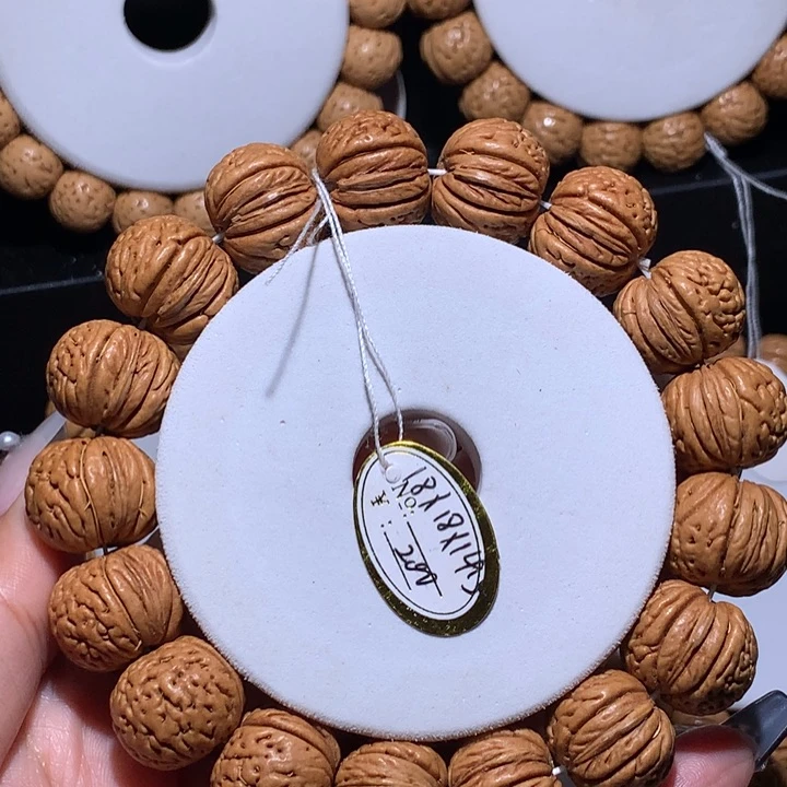 谁***瑞桃核手串王者南瓜