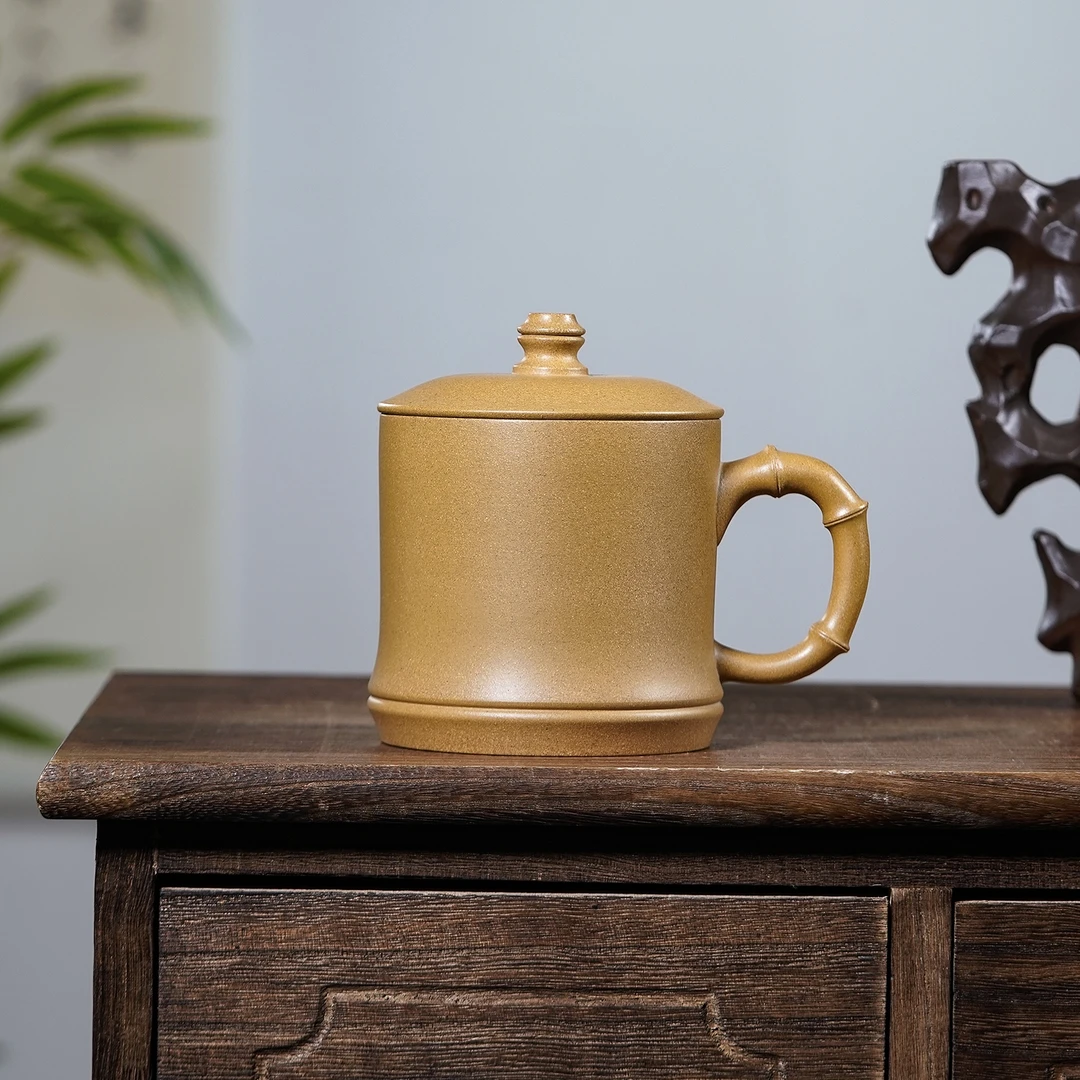 宜兴原矿黄金段（500CC)竹韵紫砂带盖办公杯礼品