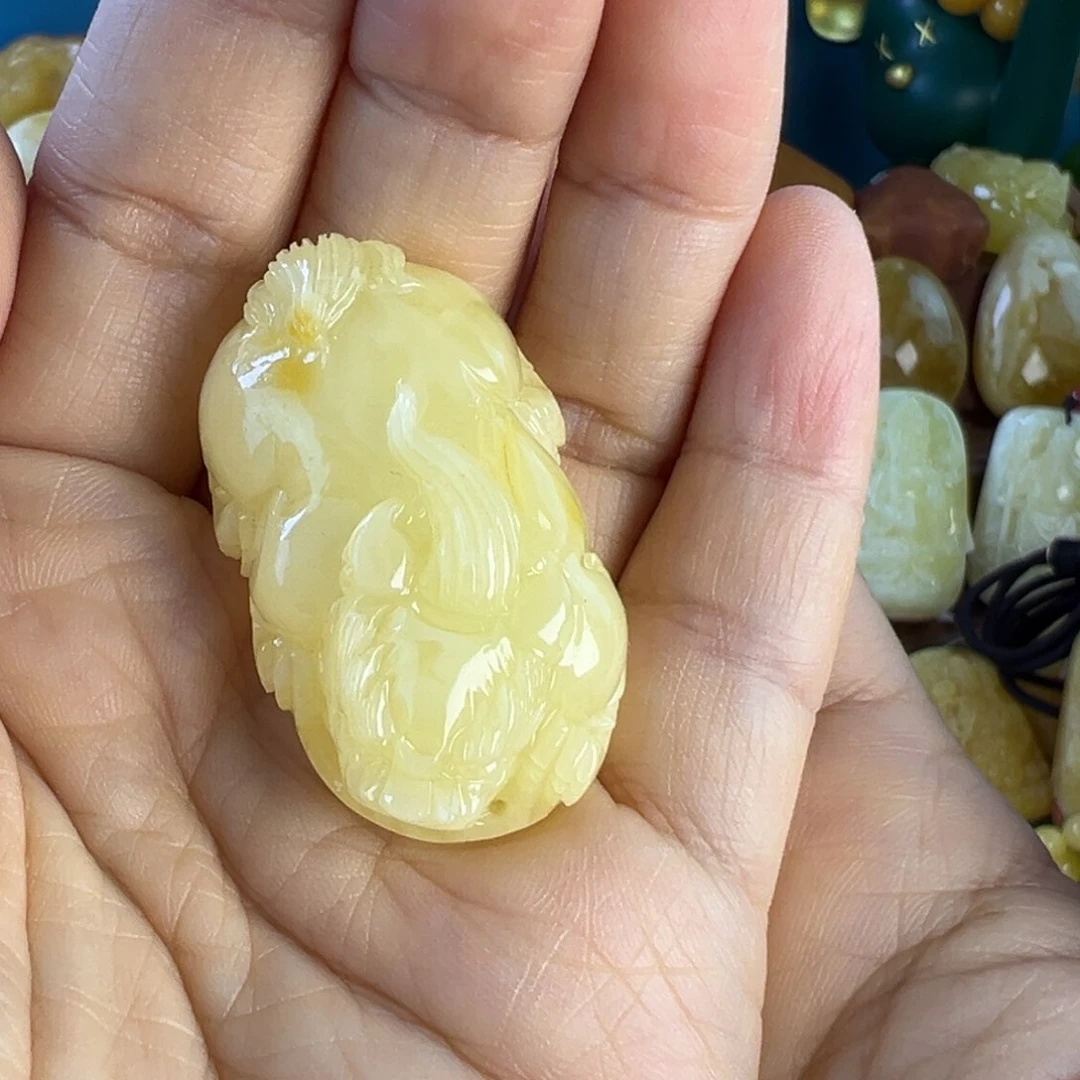 蜜蜡吊坠(赠链)未镶嵌貔貅