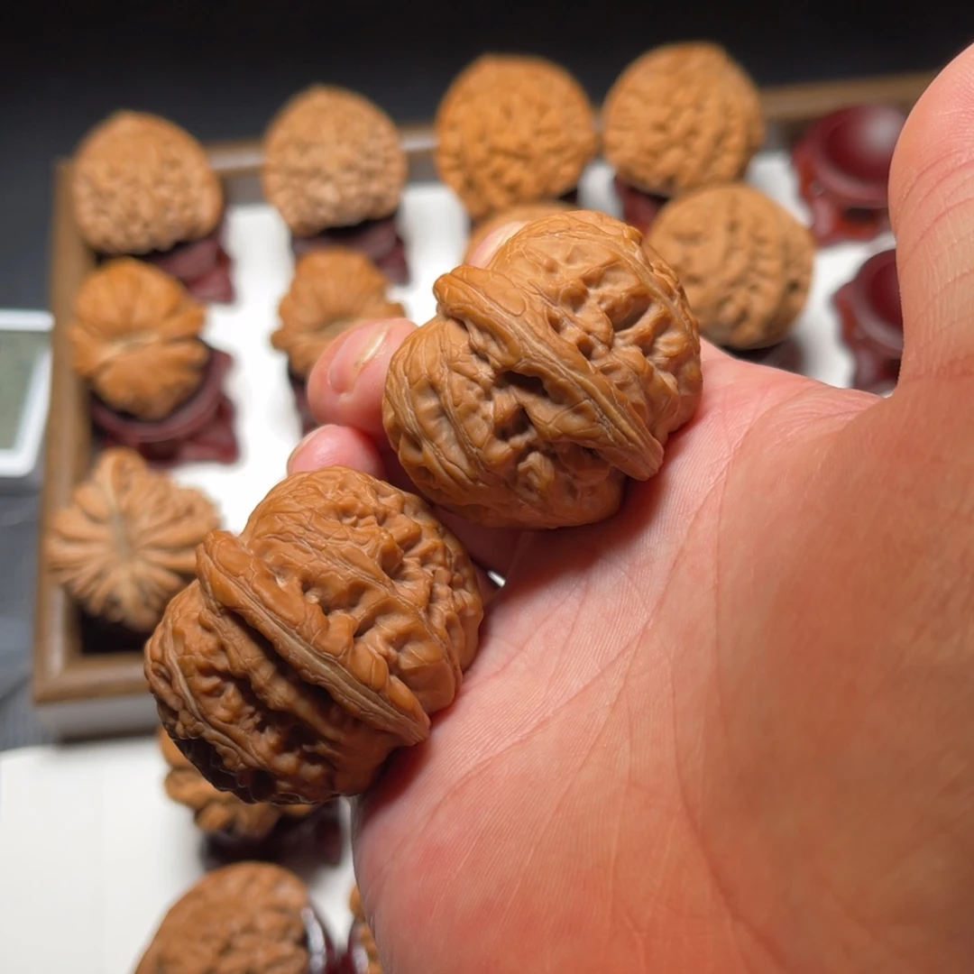 文玩核桃把件全品元宝核桃尺寸45