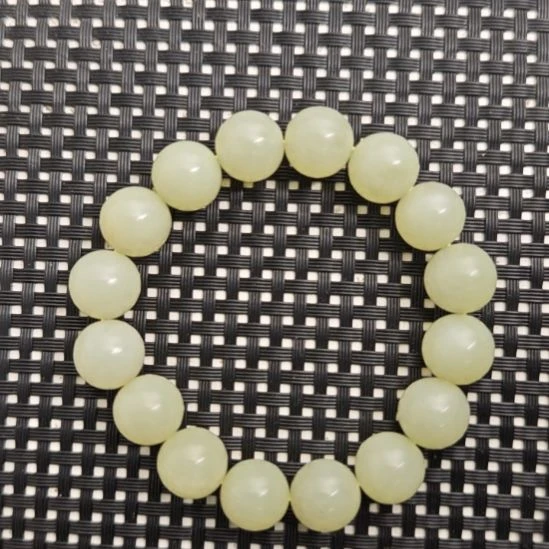 和田玉未镶嵌手串