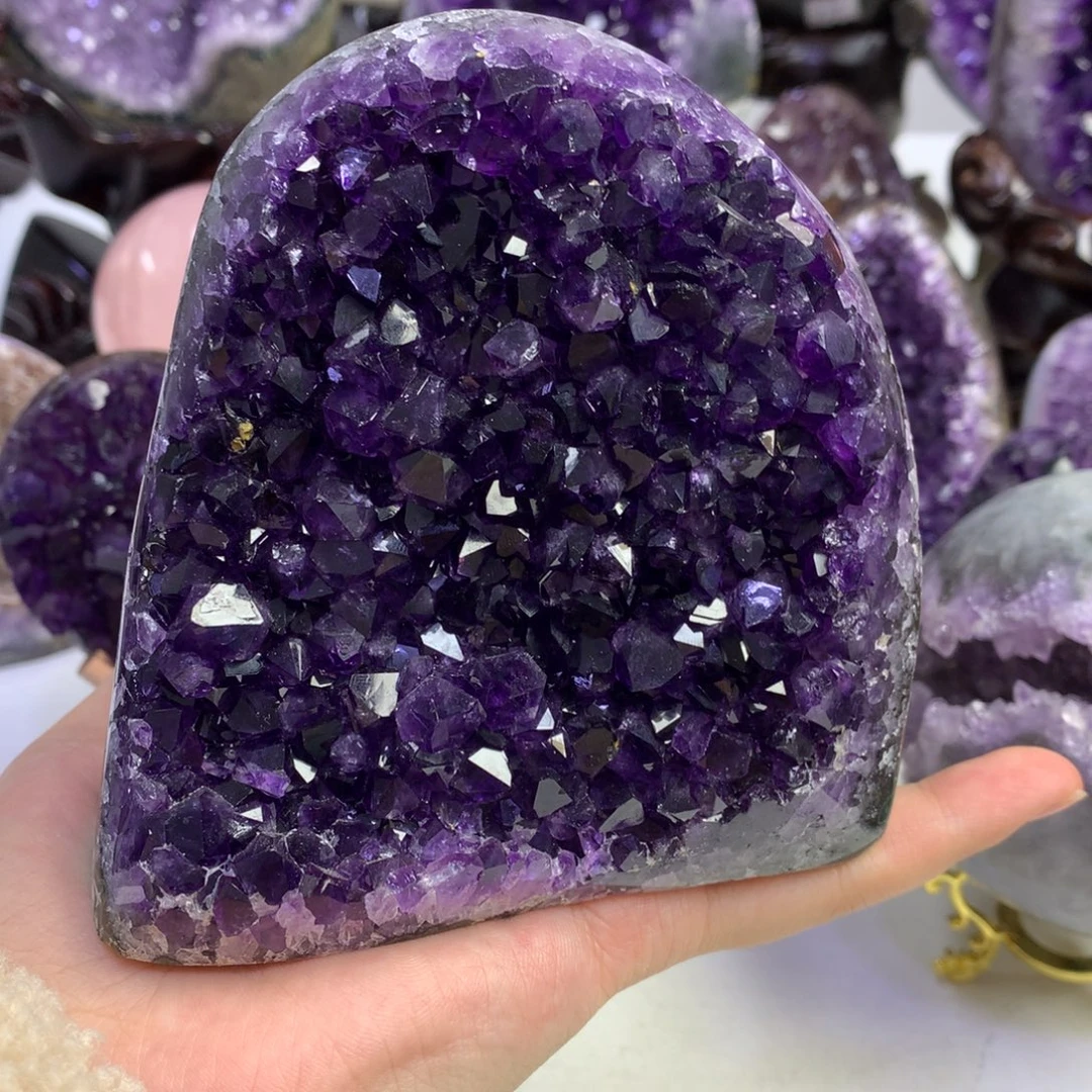 紫晶未镶嵌大型摆件（非配饰）