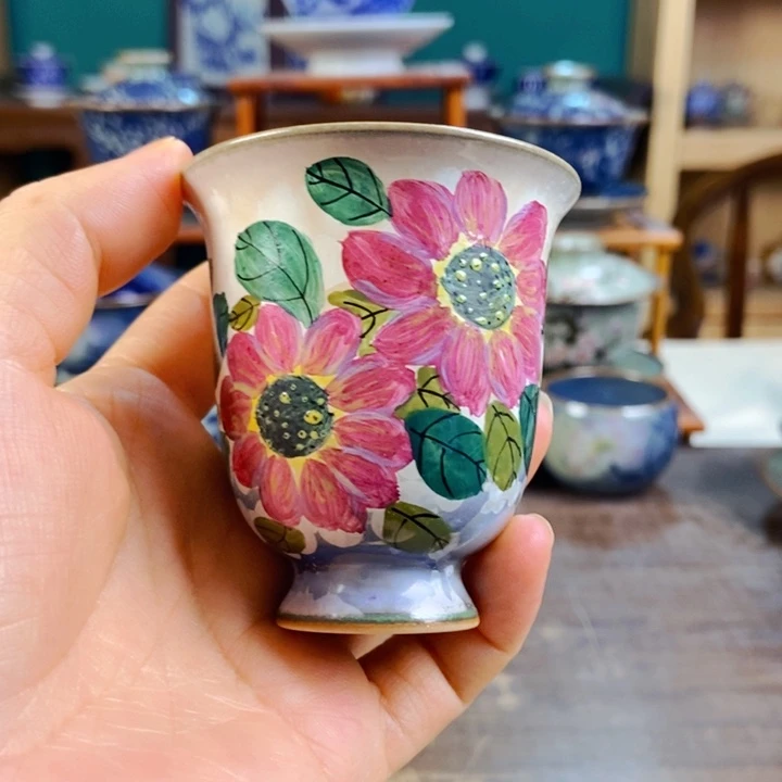 瓷片手工制作工艺精湛等