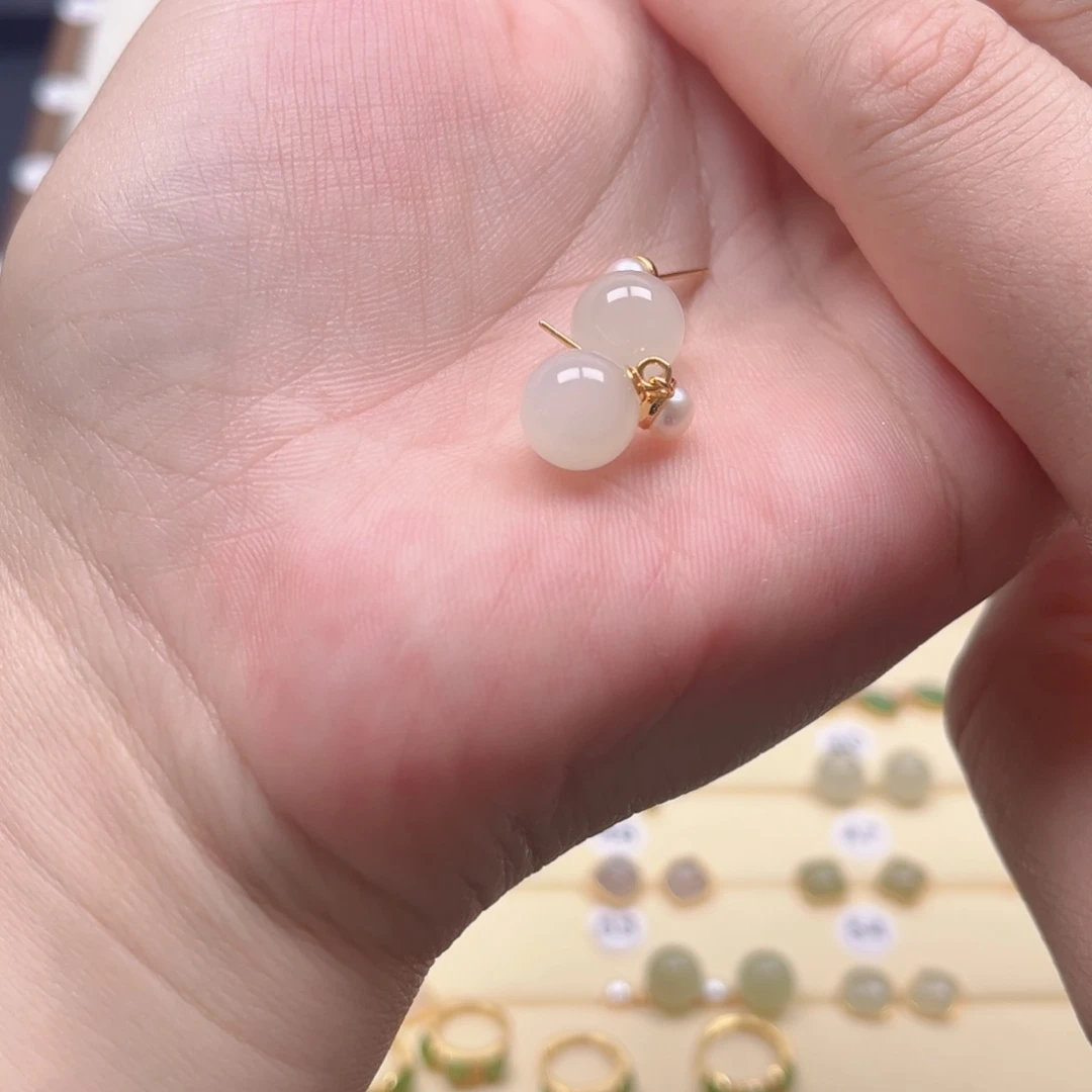 和田玉银S925镶嵌耳饰