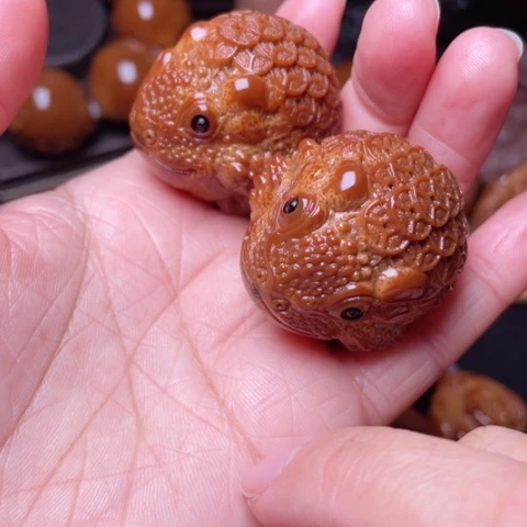 【闪购商品】手串/手链橄榄核37左右金币金蝉手球