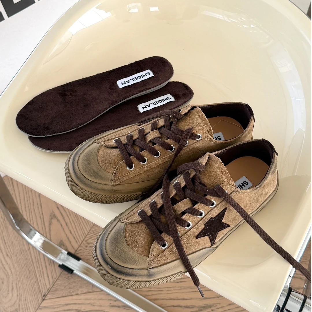 诗歌兰2025秋季新款女鞋时尚五角星做旧真皮系带休闲平底板鞋女