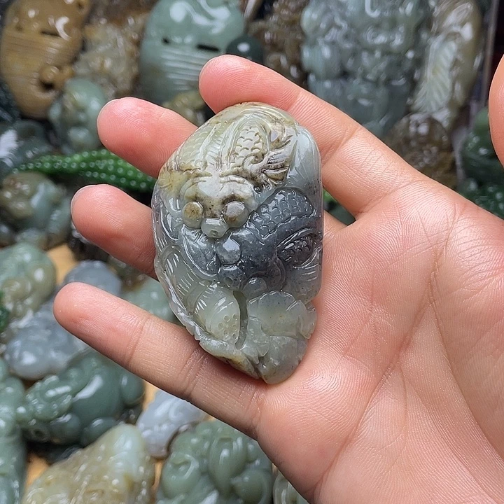 未镶嵌和田玉挂件
