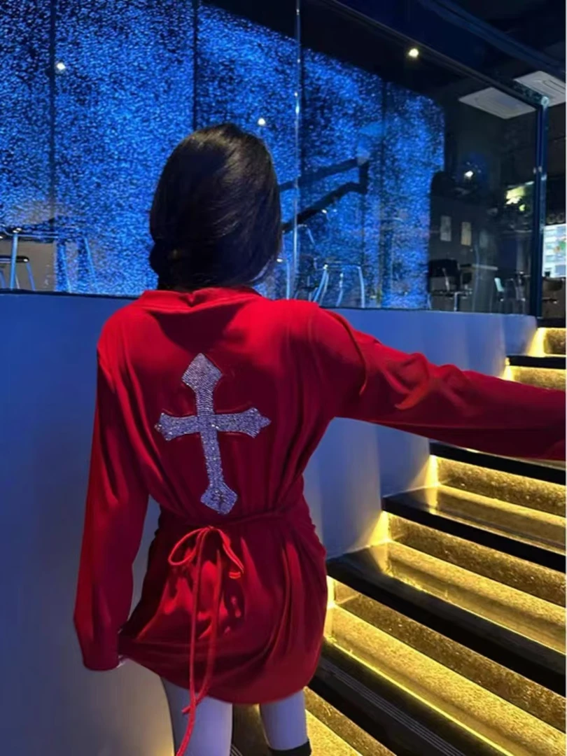 辣妹十字架v领长袖针织连衣裙女春秋冬季气质修身绑带收腰短裙子