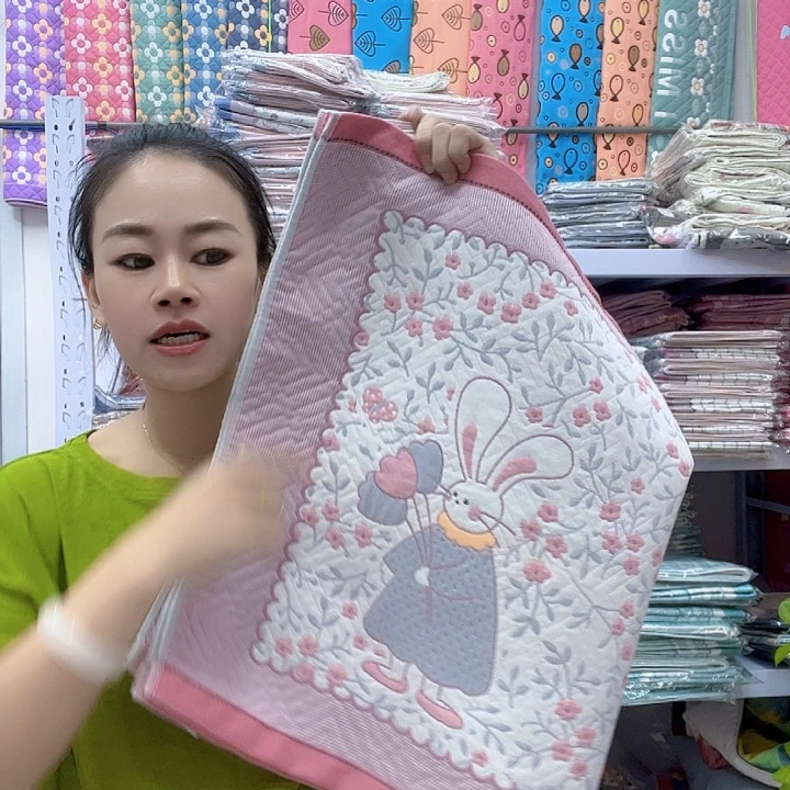 棉粉色小花兔纯棉