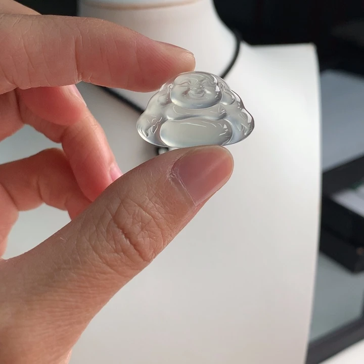 翡翠挂件未镶嵌….