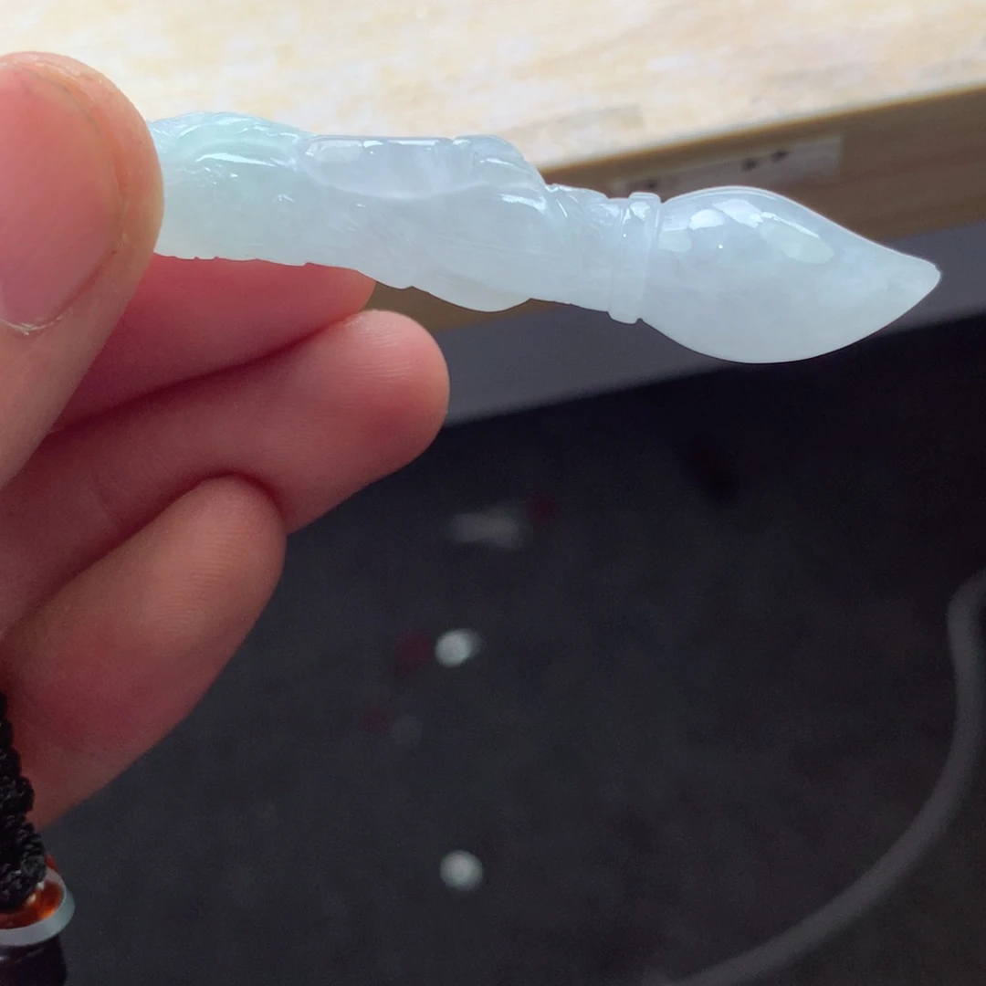 翡翠颈饰未镶嵌吊坠