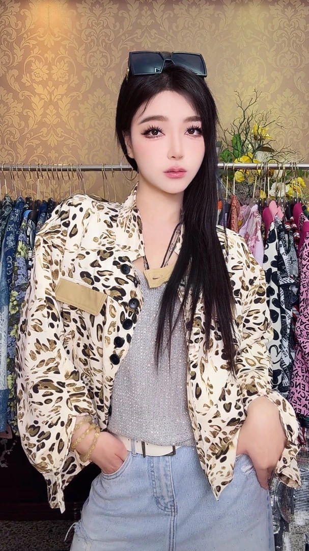 1497印花时尚短款休闲迷彩短外套