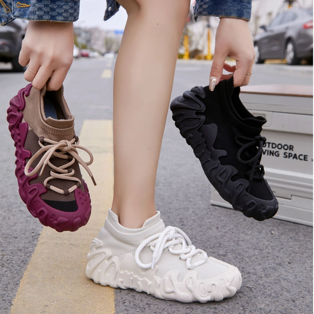 新款超轻软底中帮高弹飞织透气袜子休闲女鞋02