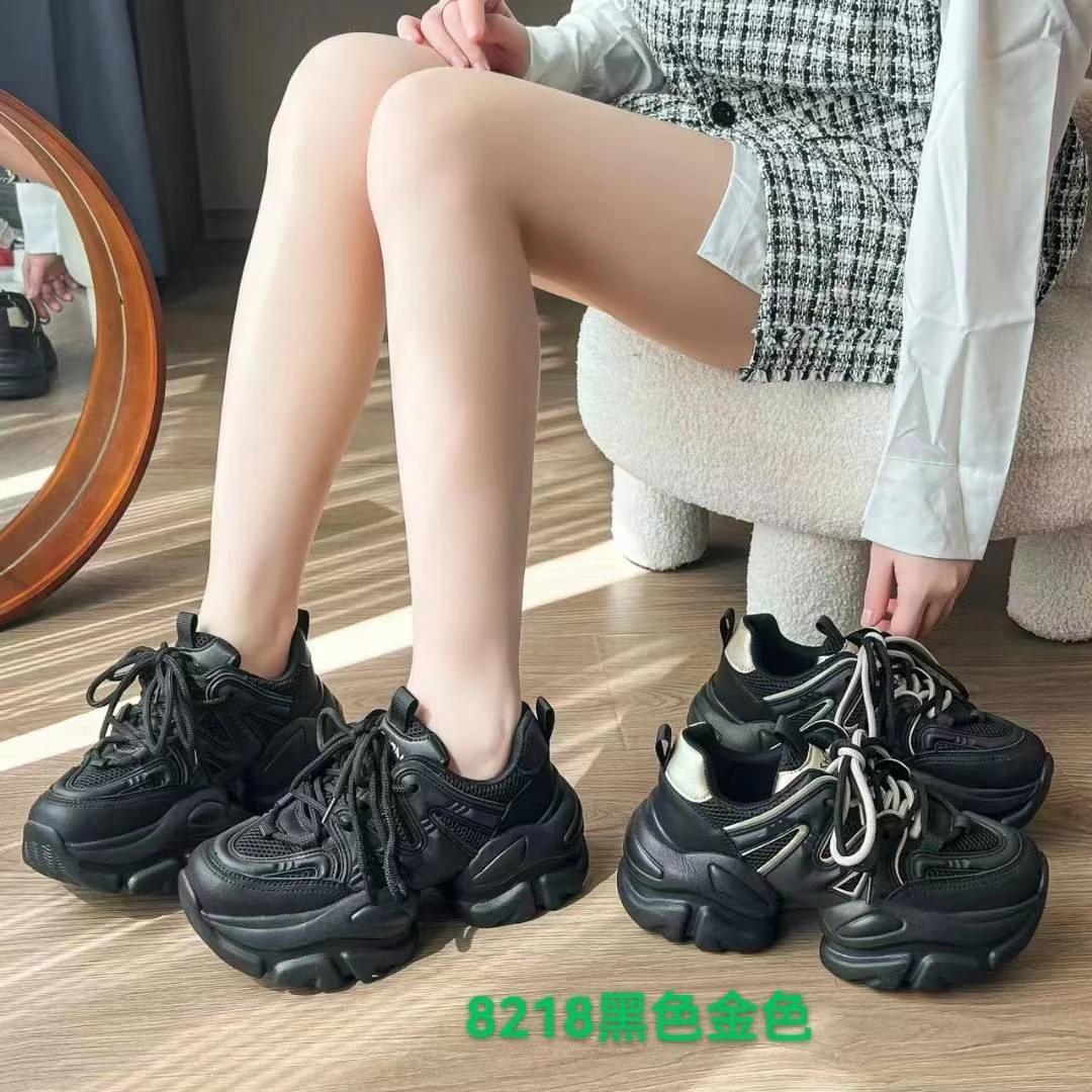 8218 时尚休闲鞋黑色软底不累脚女鞋金色老爹鞋厚底休闲鞋