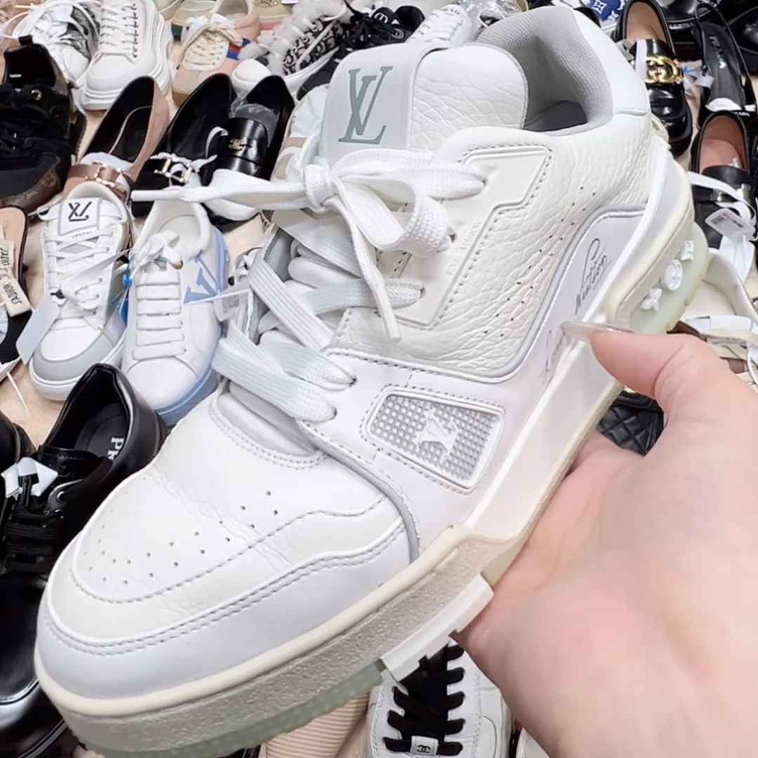 95新 LouisVuitton/路易威登 37.5码 白水泥trainer运动鞋