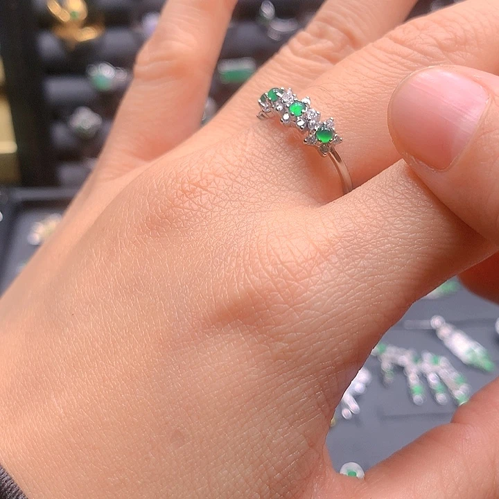 翡翠戒指银S925镶嵌戒指