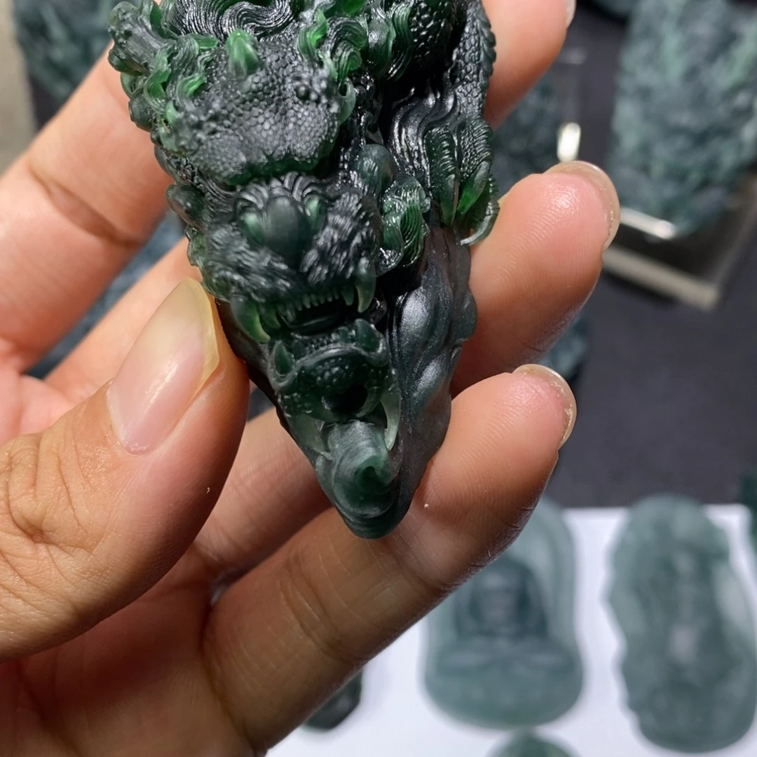 嘟***嘟定制翡翠未镶嵌龙牌