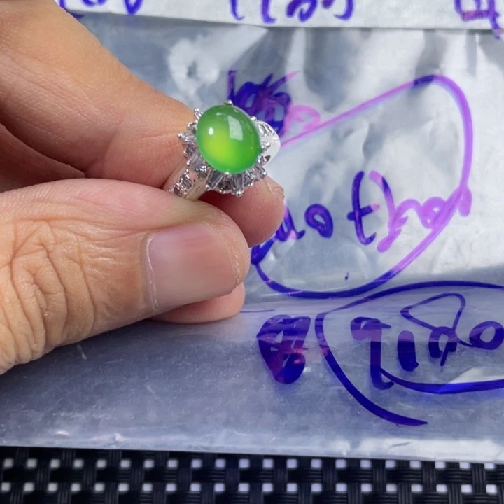 定制翡翠未镶嵌日****83468912