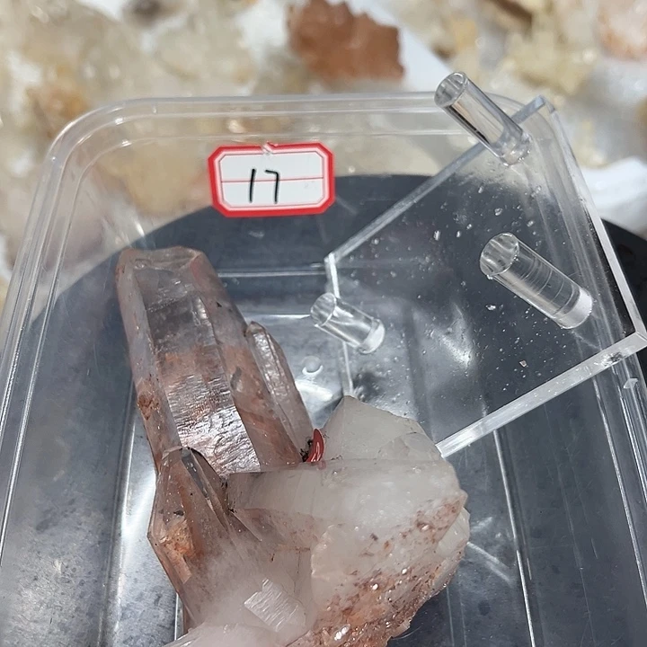 朱***妍水晶珠宝半成品未镶嵌