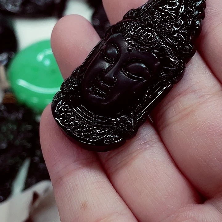 翡翠未镶嵌颈饰先鉴后发一物一证