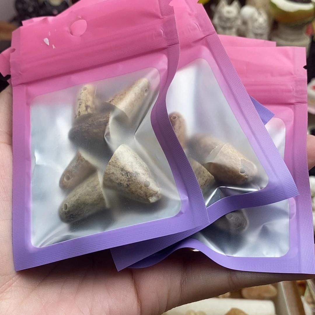 鹿骨把件C****桃c33鹿角尖原皮六份