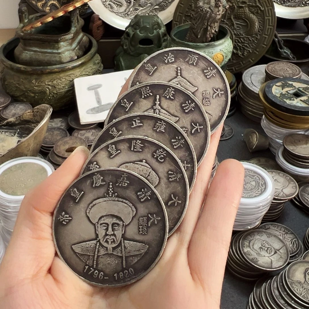 金属复古风格摆件