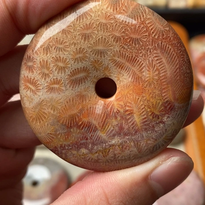 硅化玉颈饰未镶嵌鸿**头