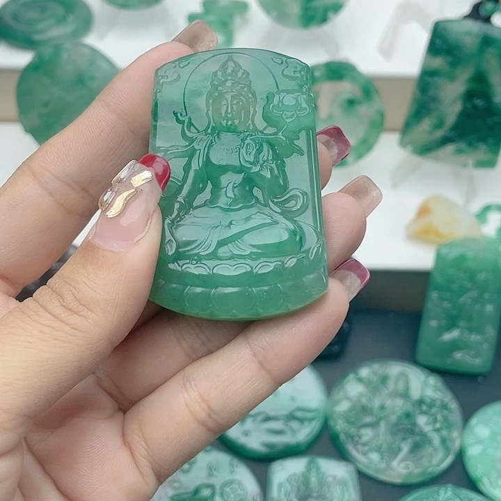 颈饰未镶嵌石英质玉风****