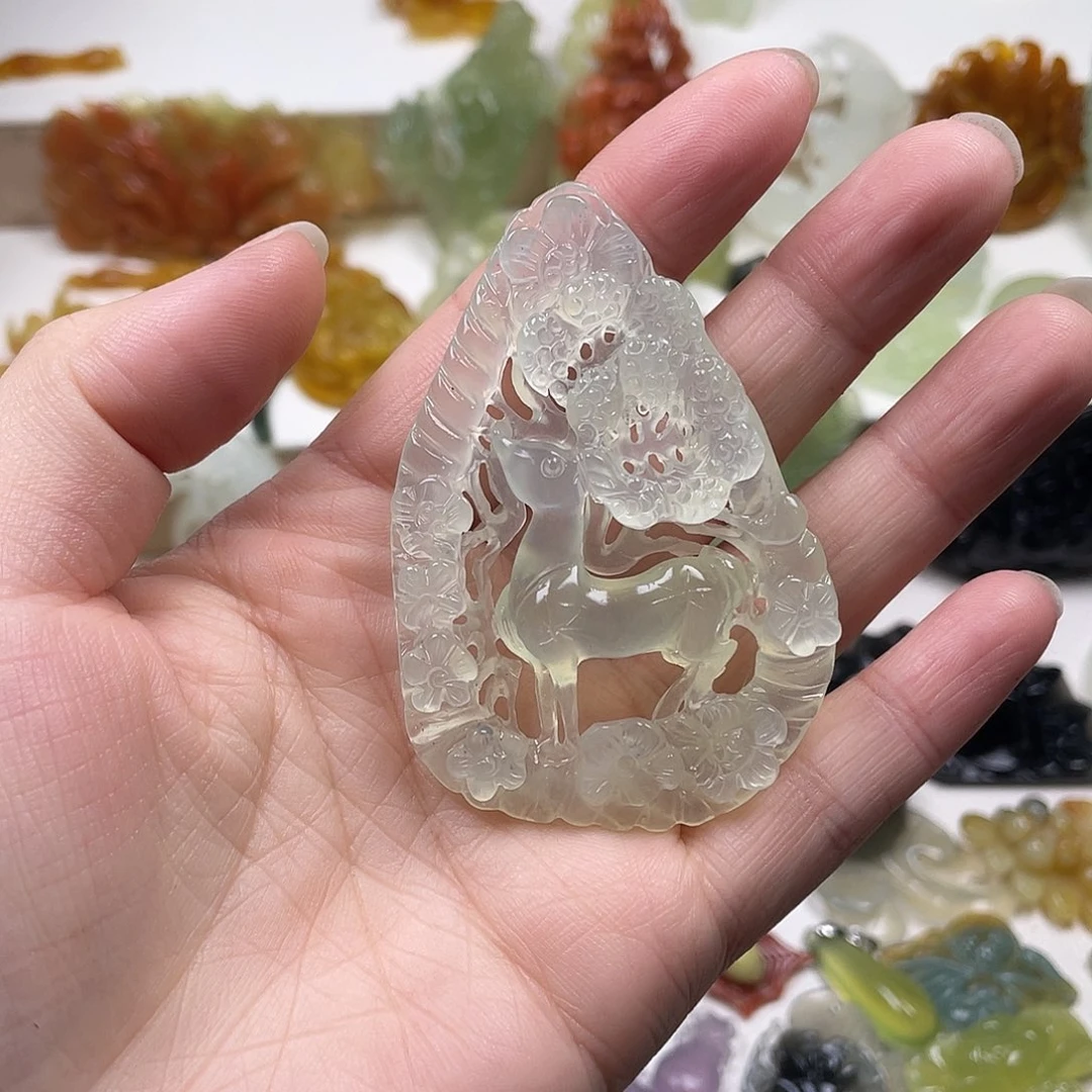 蛇纹石玉未镶嵌颈饰