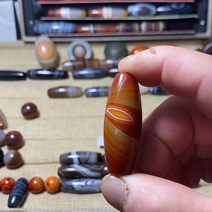 玛瑙/玉髓合金颈饰