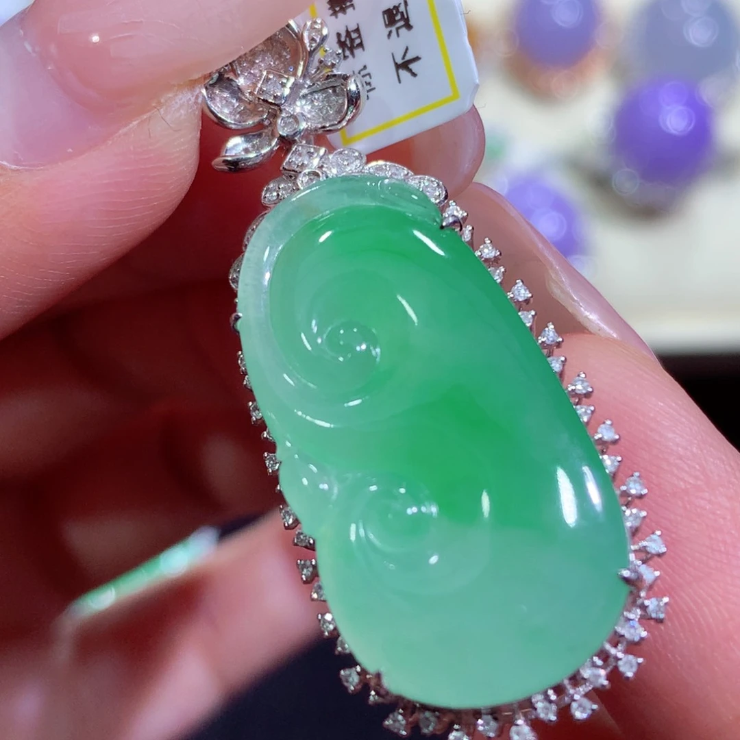 翡翠18K金镶嵌吊坠(不含链)