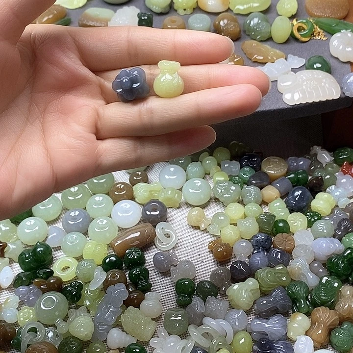 未镶嵌和田玉挂件散***拉