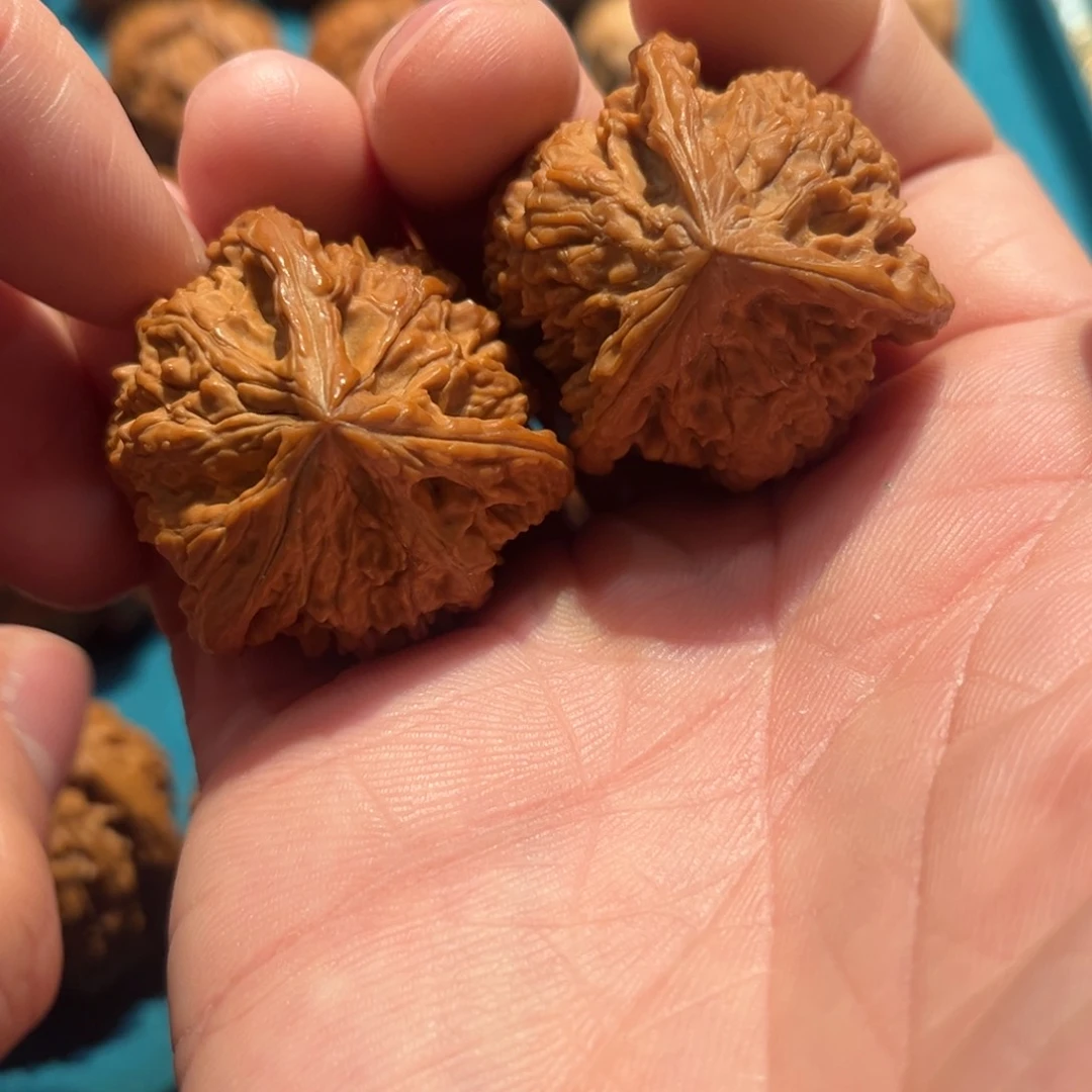 文玩核桃吊坠满天星 36