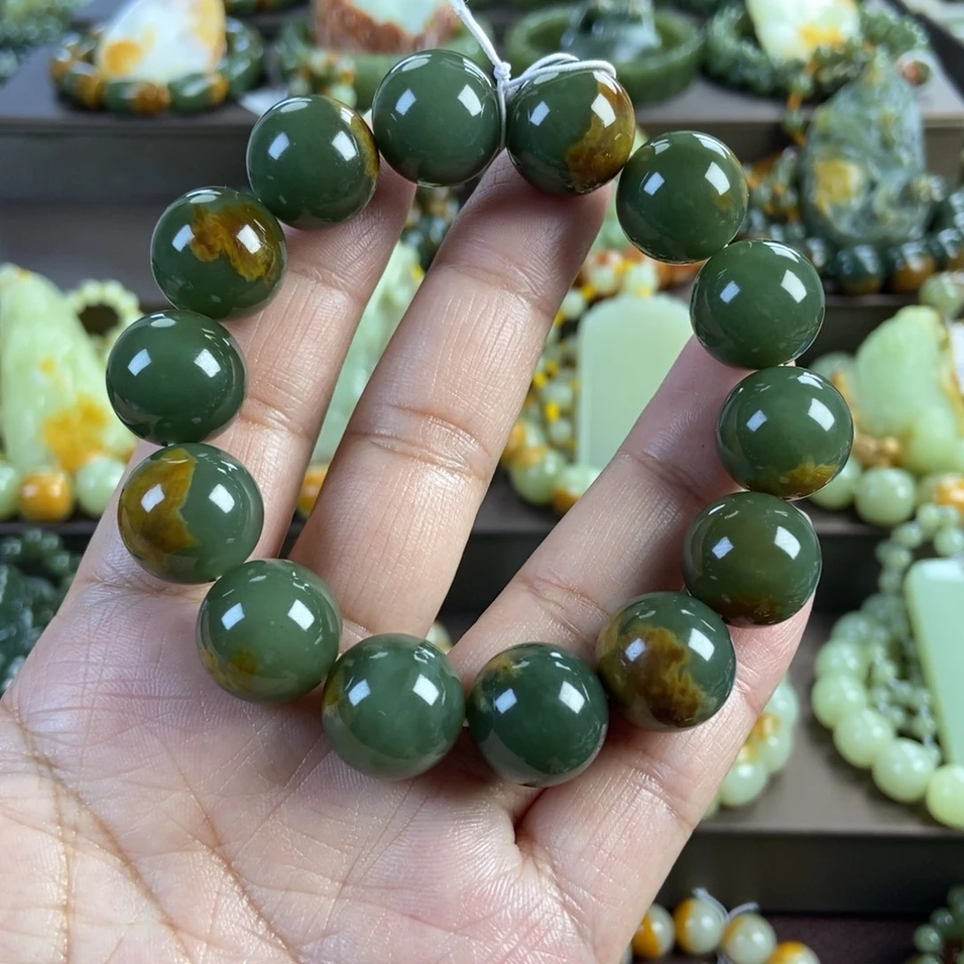 透闪石质玉未镶嵌手串