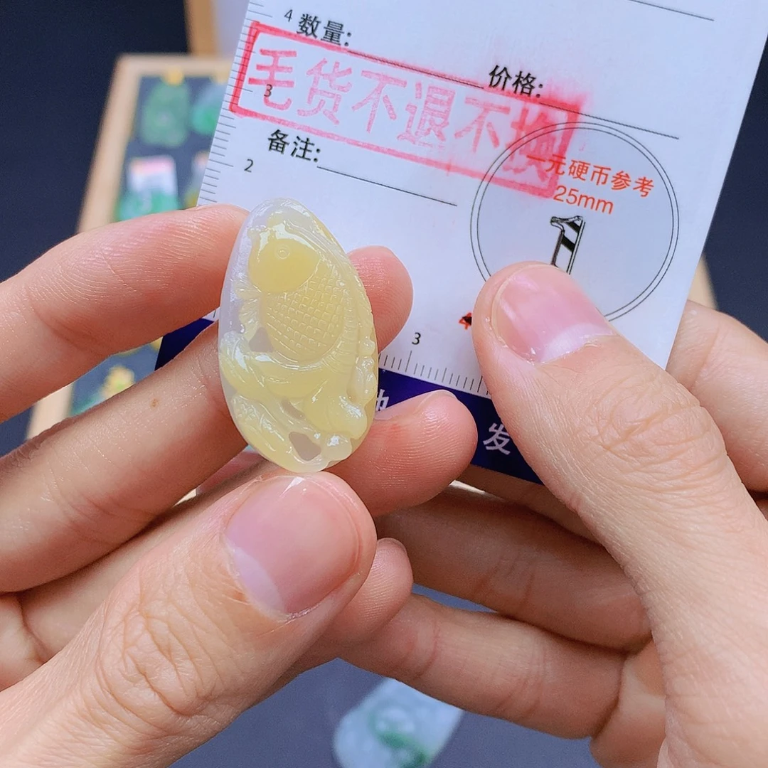 翡翠未镶嵌颈饰翡翠