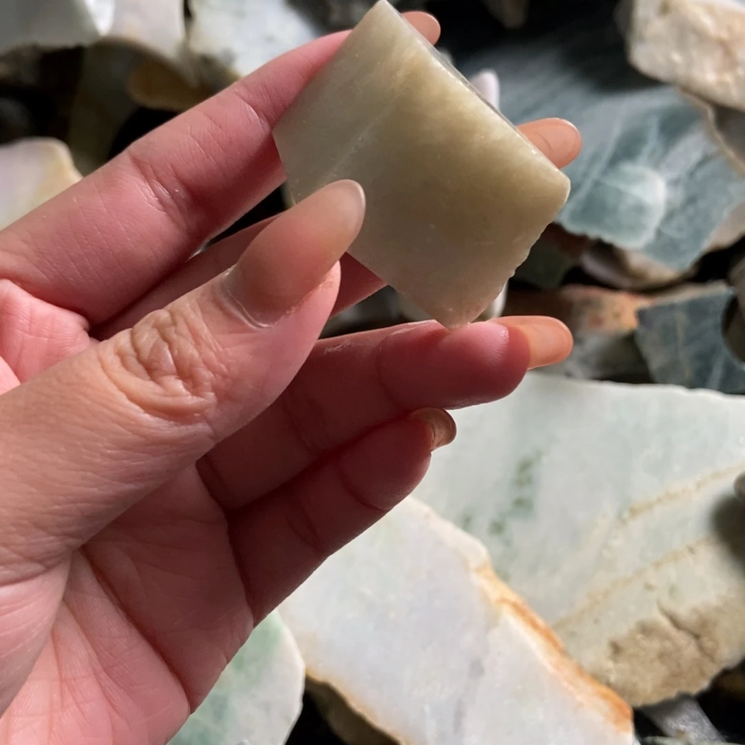 翡翠未镶嵌挂件天然翡翠