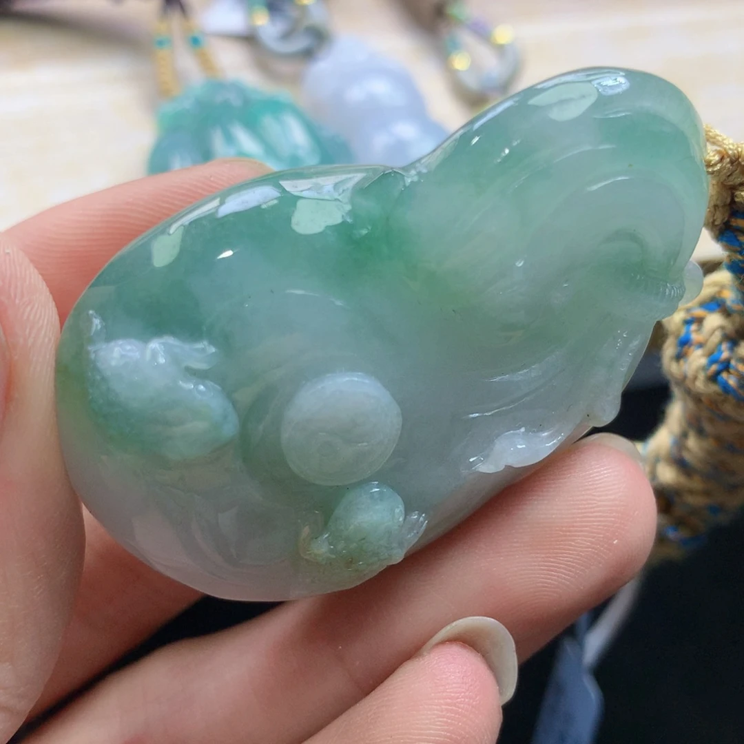 颈饰未镶嵌翡翠吊坠